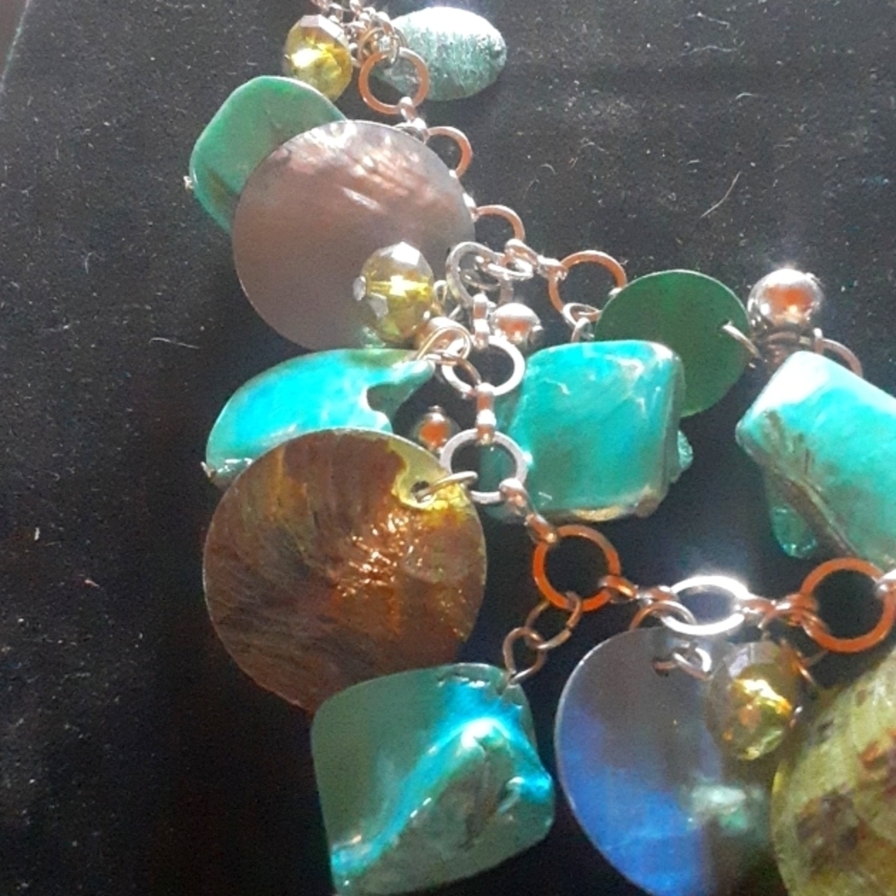 Colorful Shell Statement Necklace - Picture 2 of 8